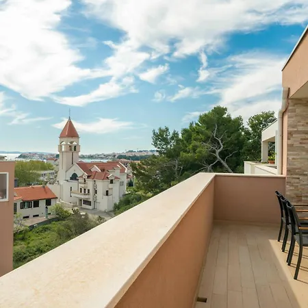 Penthouse Nika